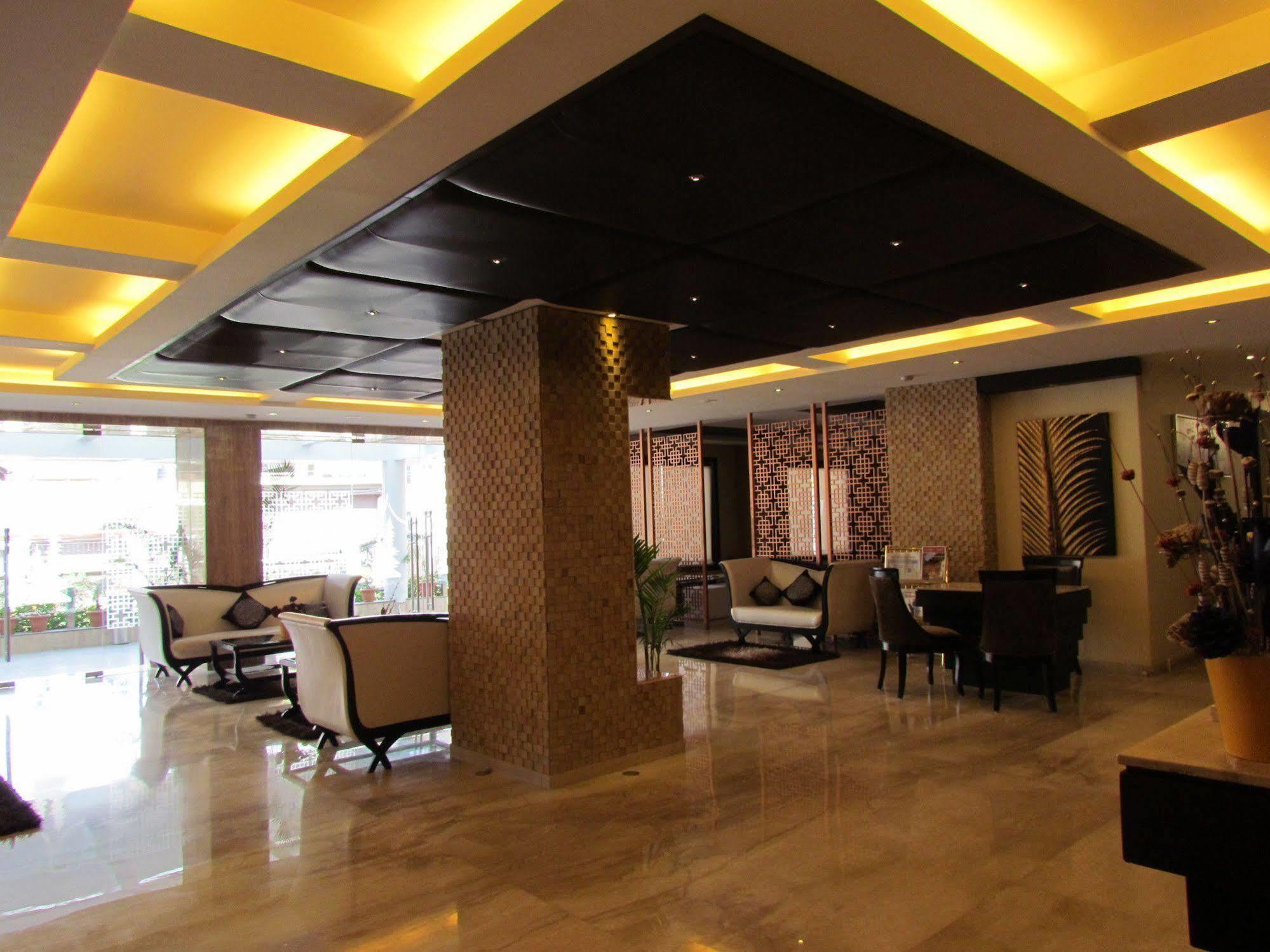 Hotel Pine Spring Wazir Bagh Srīnagar 외부 사진